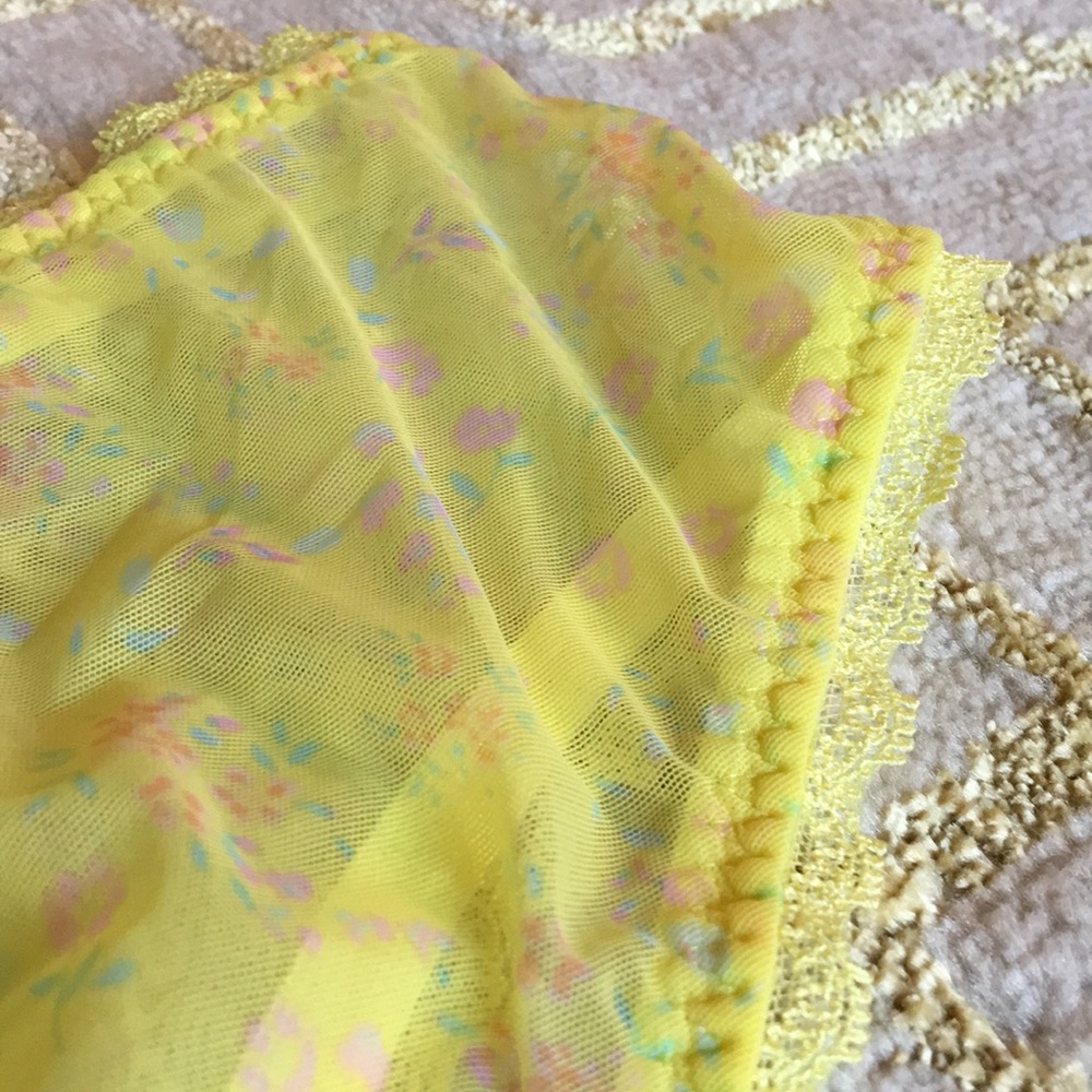 SOLD NWT Savage X Fenty yellow floral mesh hipster - Picture 6 of 6